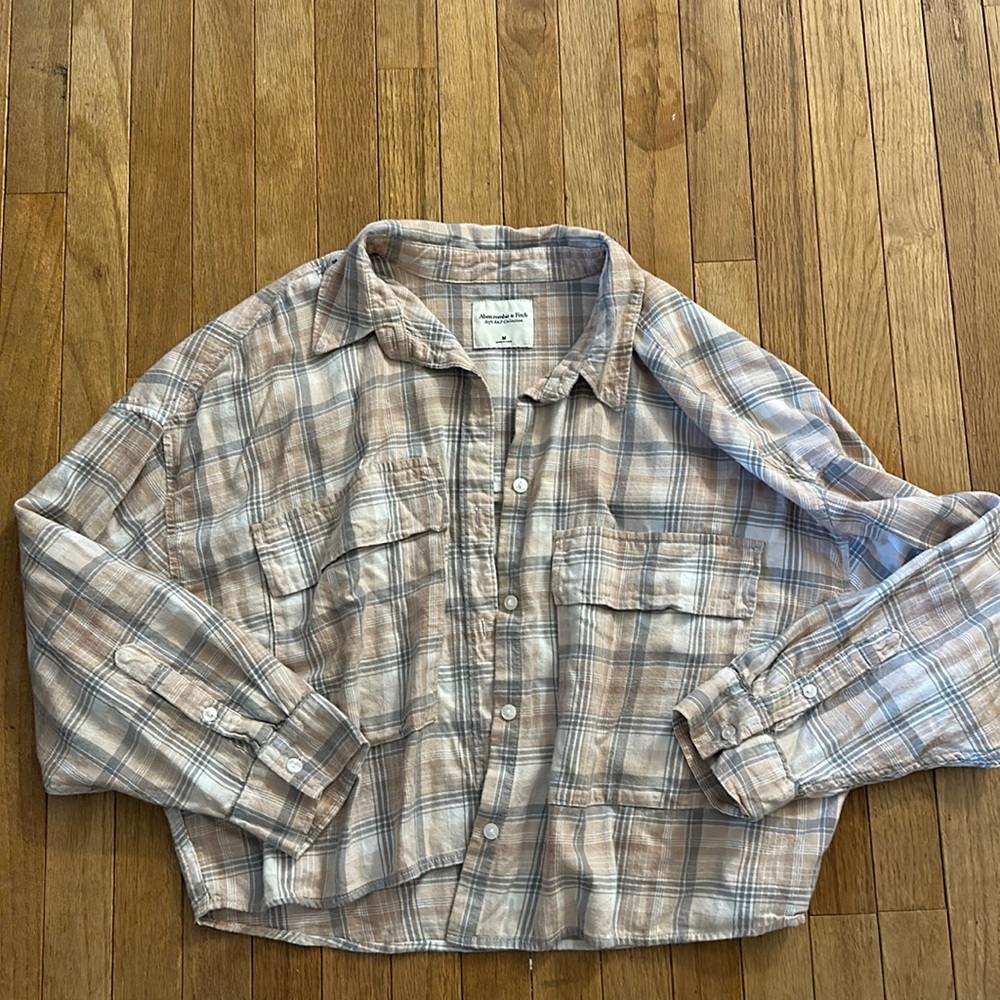 SALE Abercrombie Cropped Plaid Shirt